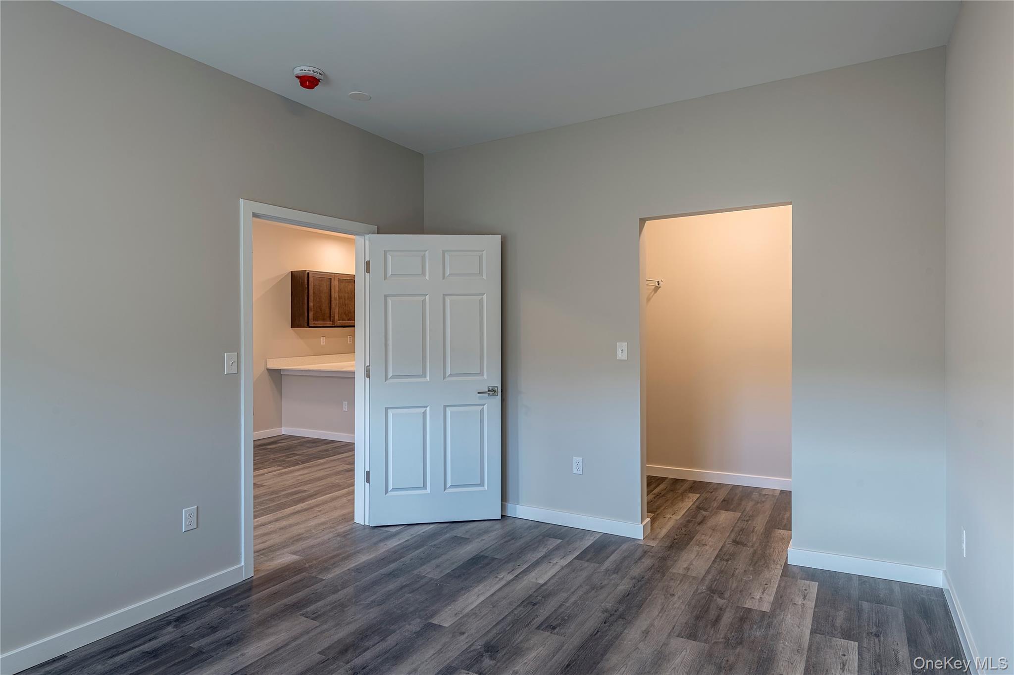 87 N Chestnut Street 206 Property Photo 5