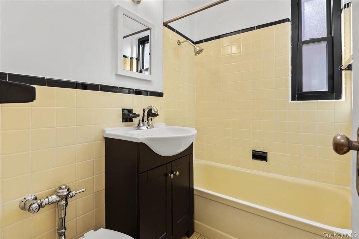 65 Park Terrace East C67 Property Photo 16