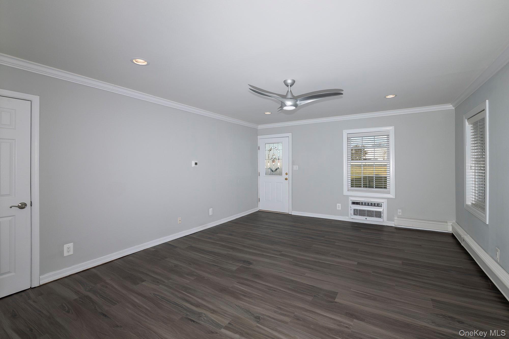 184 Hallock Road 6f1 Property Photo 3