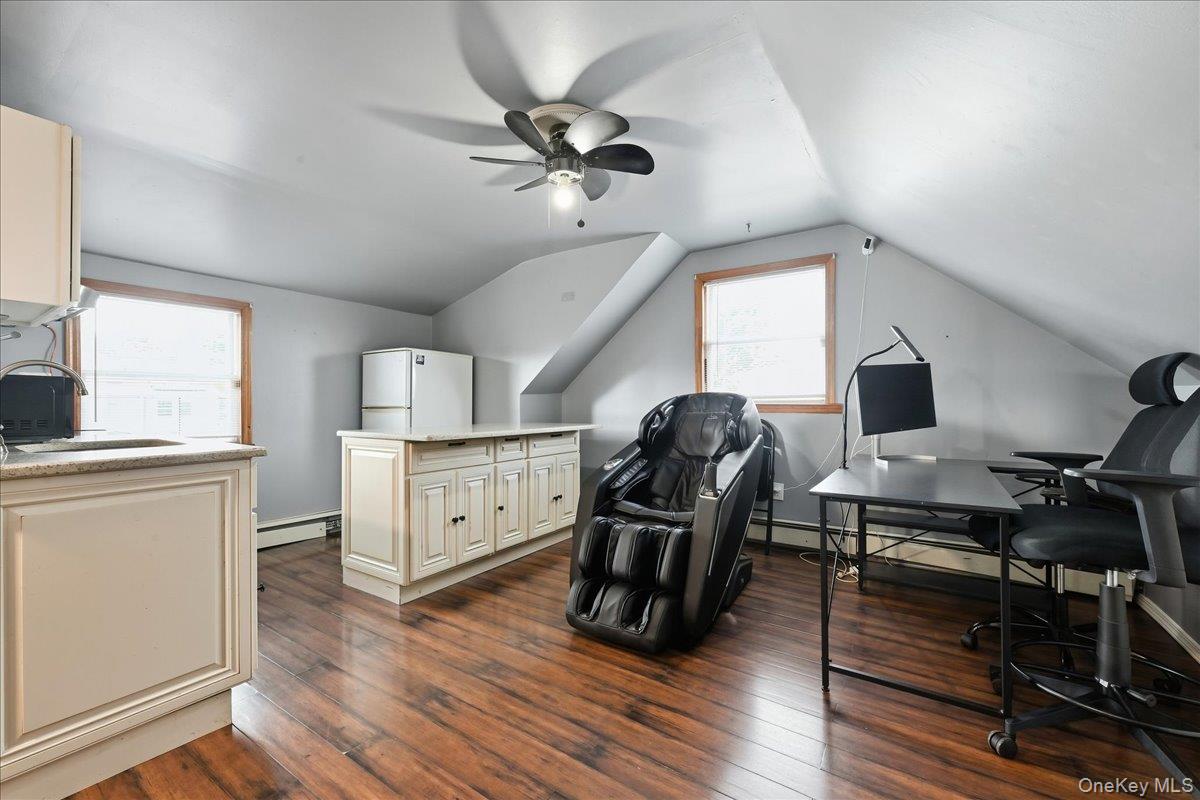 439 39th Street Property Photo 25