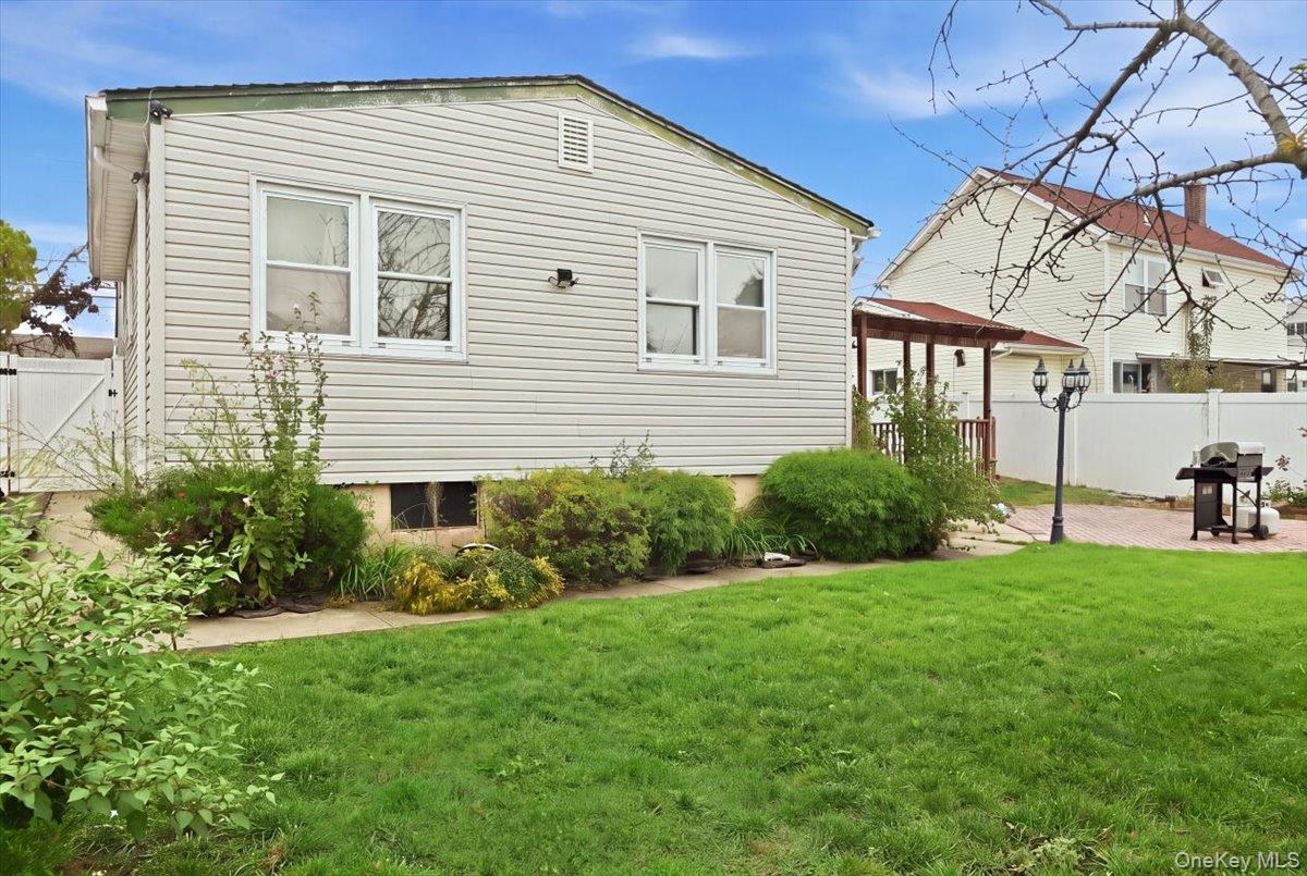439 39th Street Property Photo 41