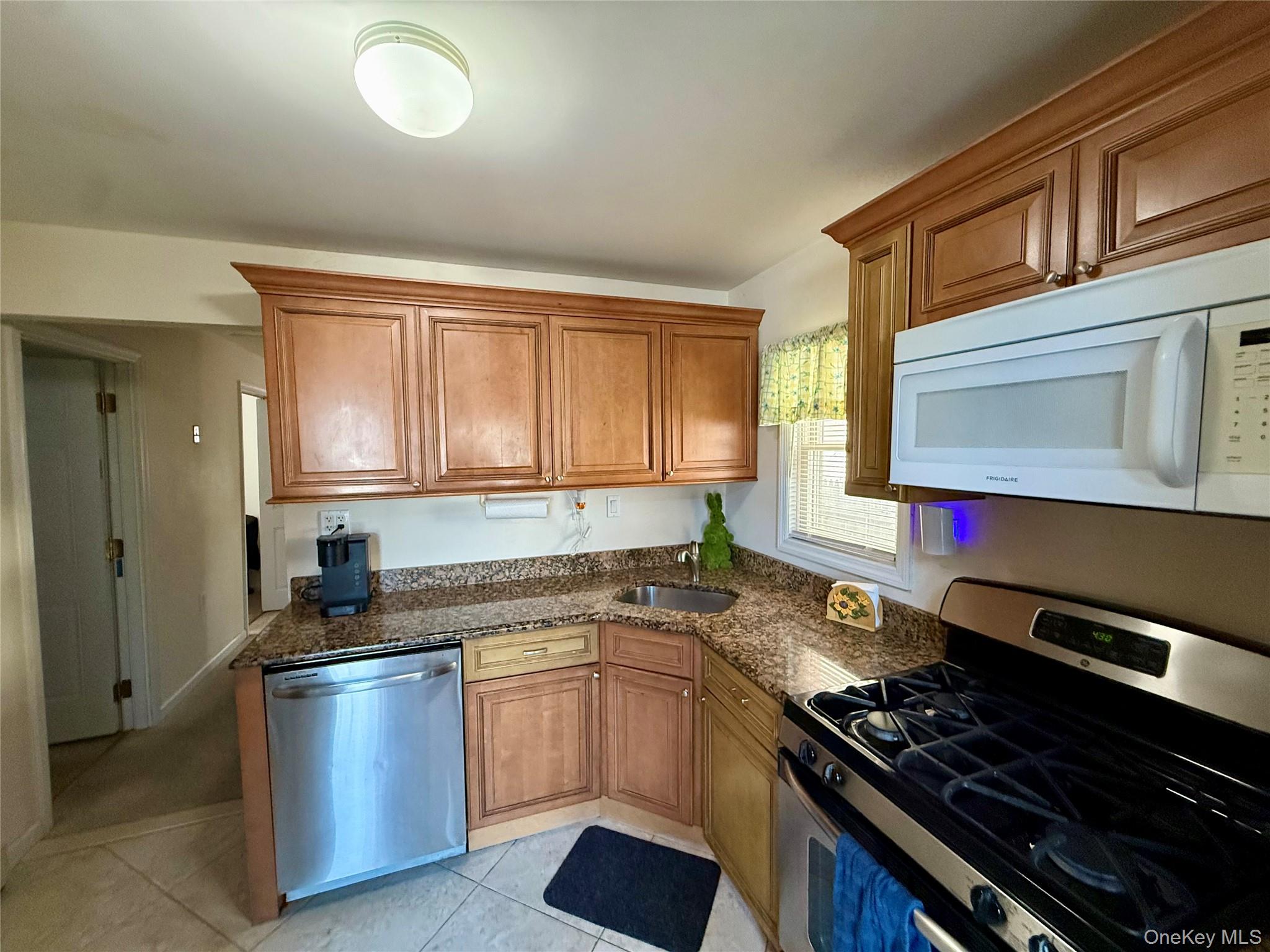 39 West Boulevard Property Photo 9