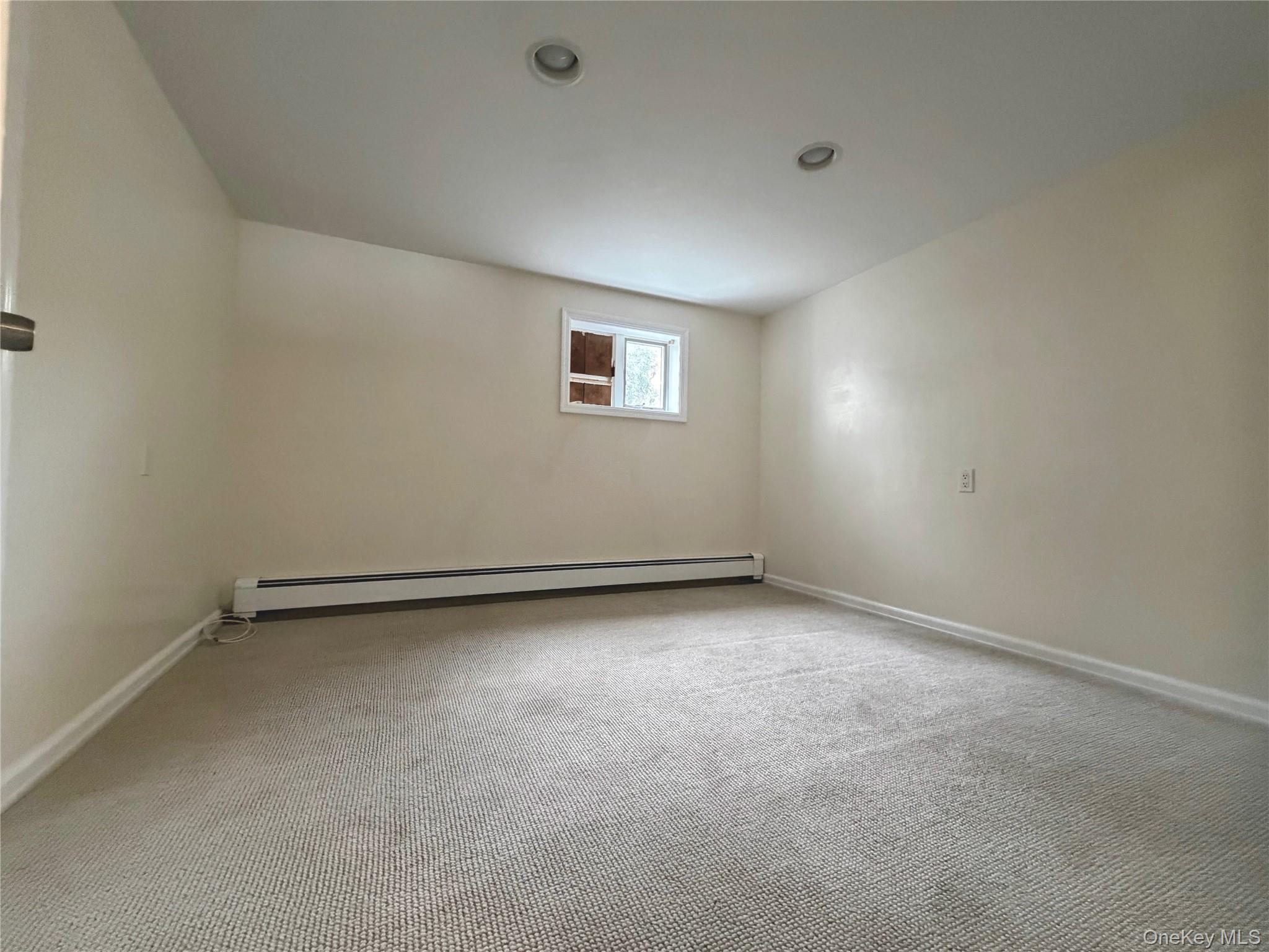 624 W Beech Street Property Photo 12