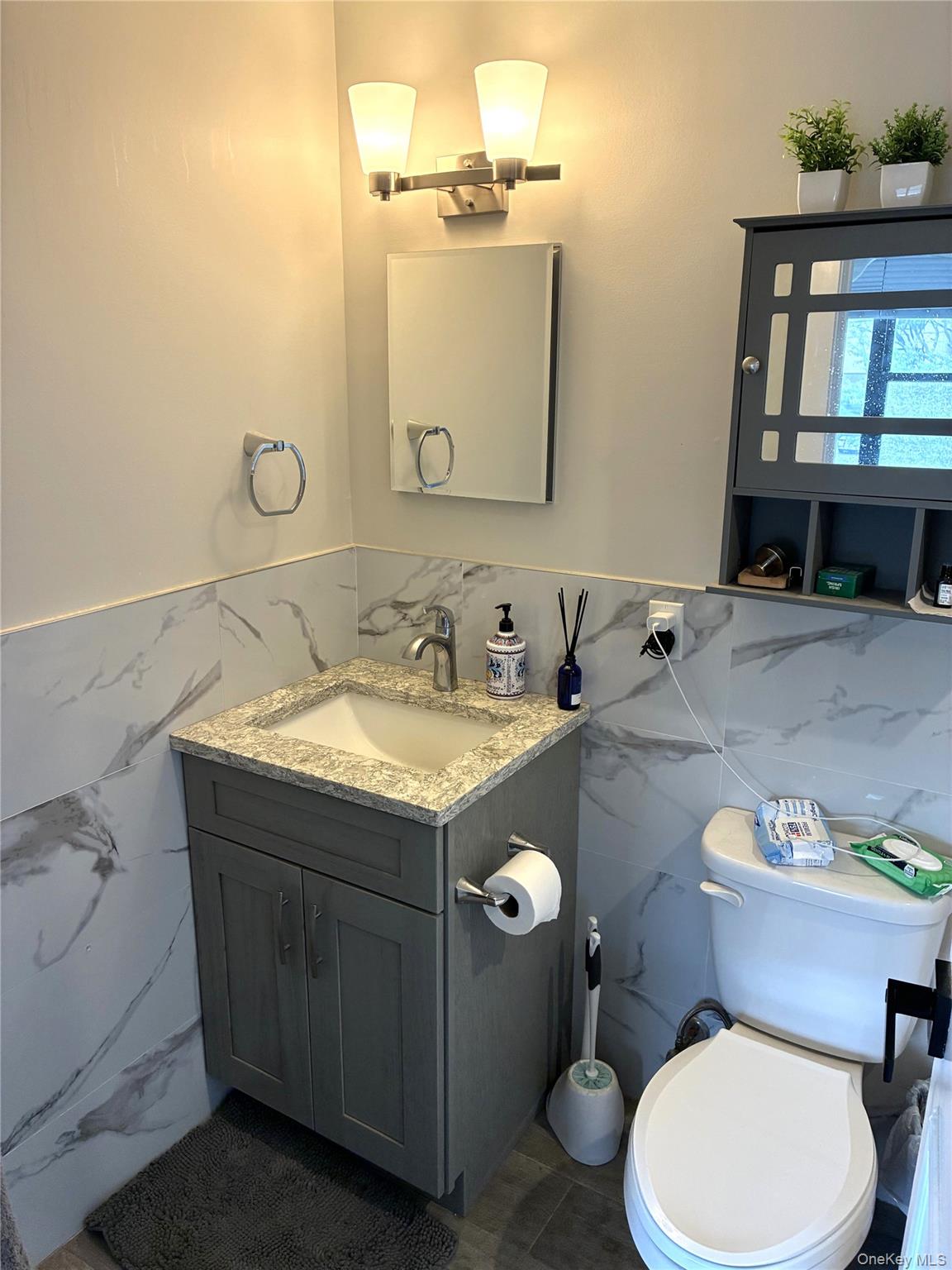 185 W Park Avenue 200 Property Photo 11