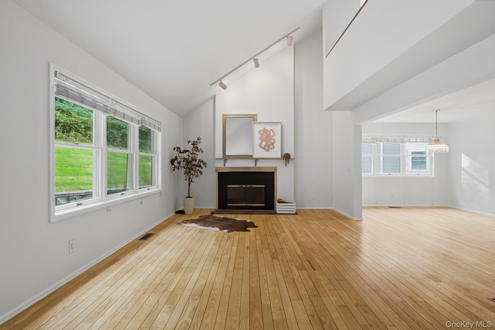 1452 Iroquois Street Property Photo 6