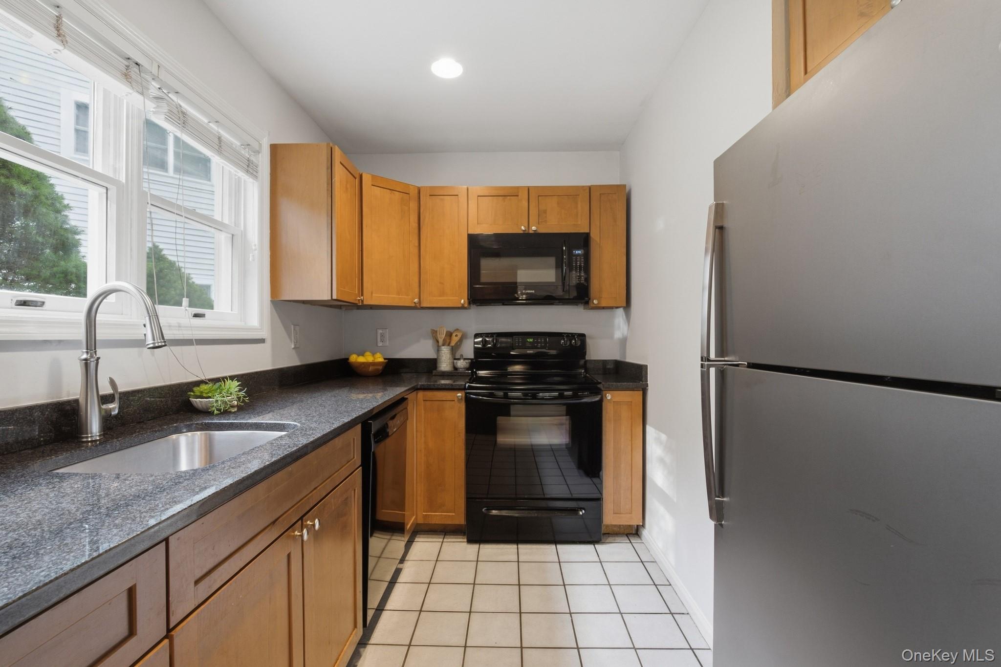 1452 Iroquois Street Property Photo 9