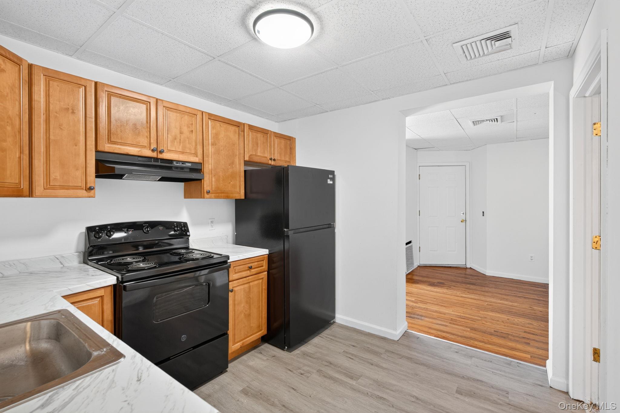 54 Gifford Avenue Property Photo 19