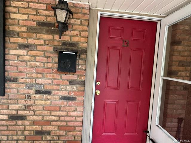 13 Eisenhower Drive Property Photo 2