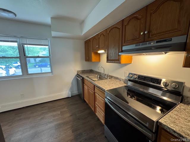 13 Eisenhower Drive Property Photo 9