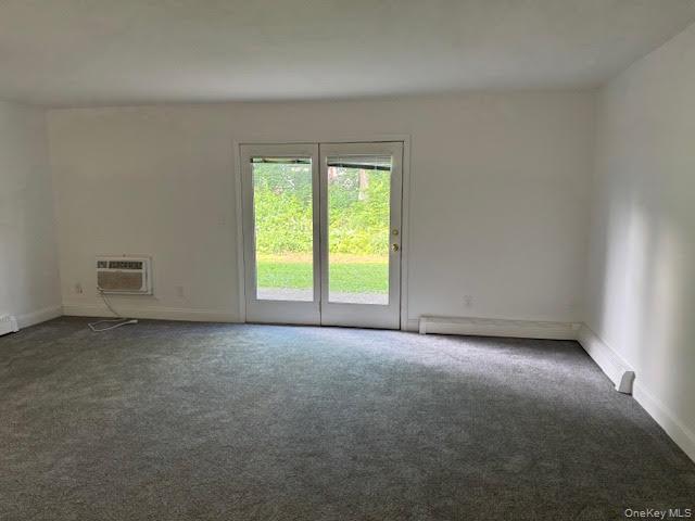 13 Eisenhower Drive Property Photo 17