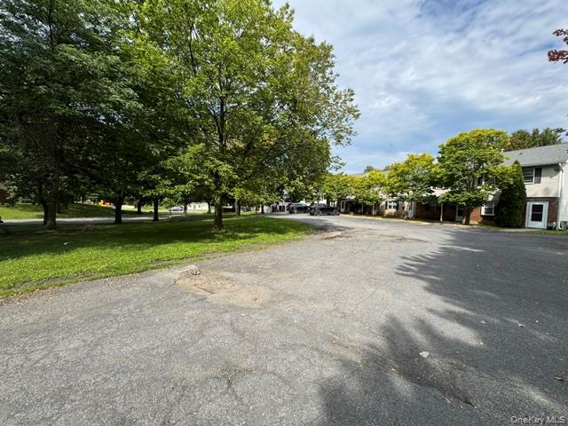 13 Eisenhower Drive Property Photo 38
