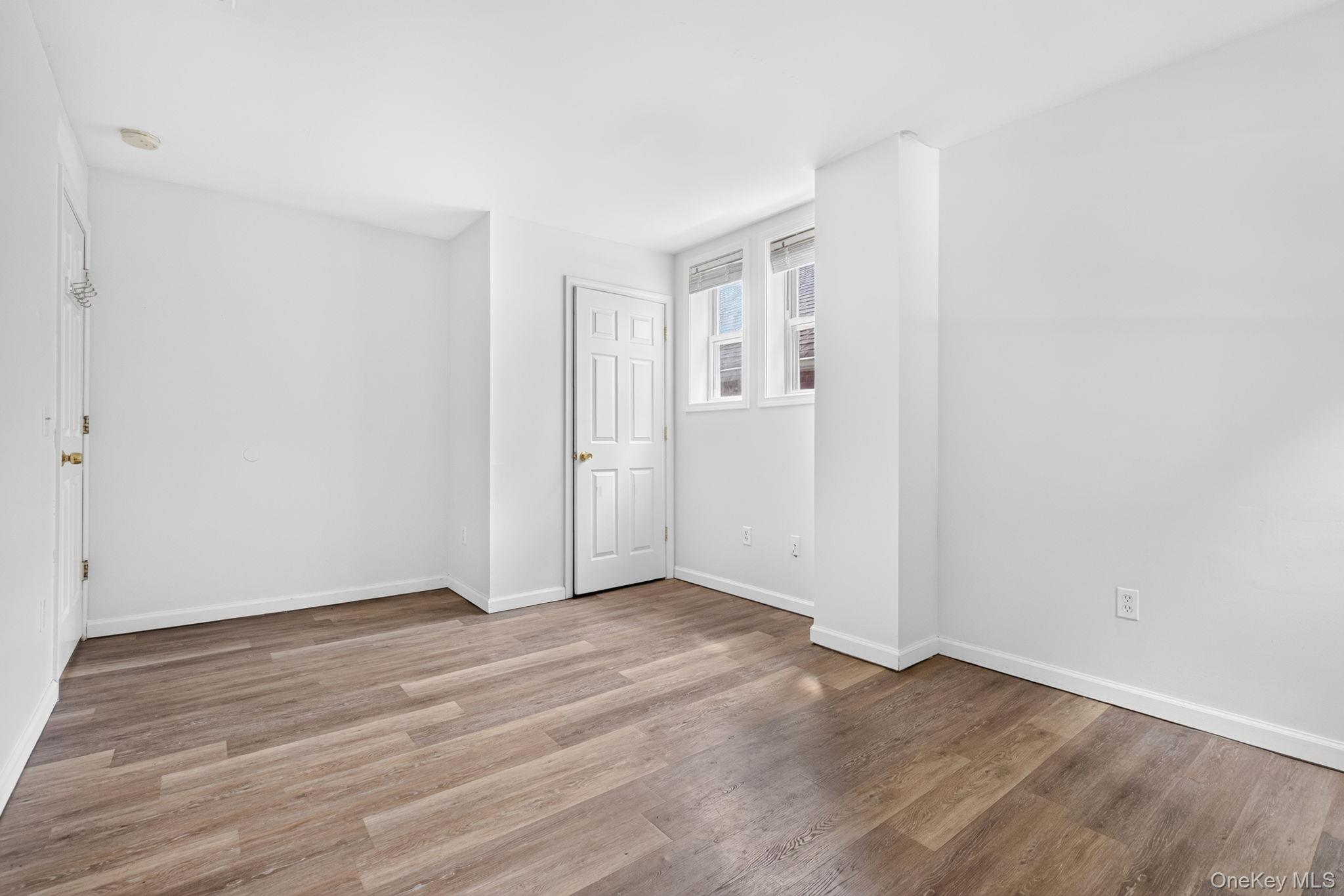 54 Gifford Avenue 3 Property Photo 11