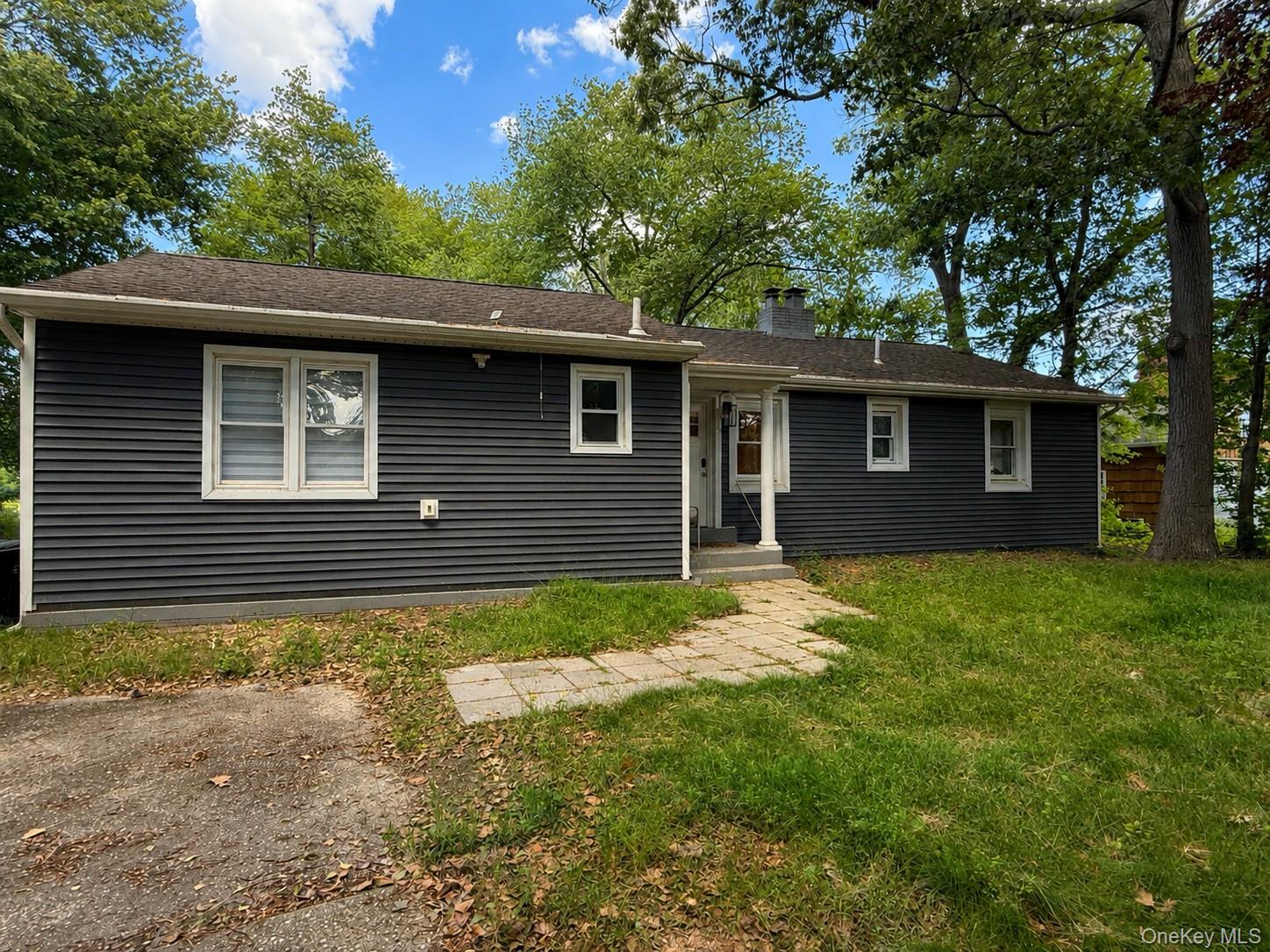 7 Lake Drive Property Photo 1