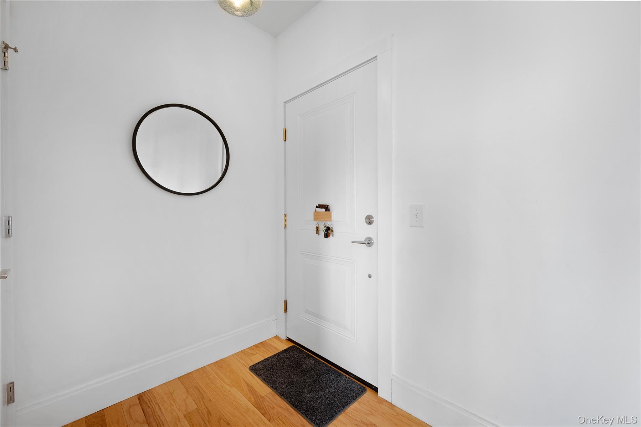 228 Marina Pointe Drive Property Photo 6