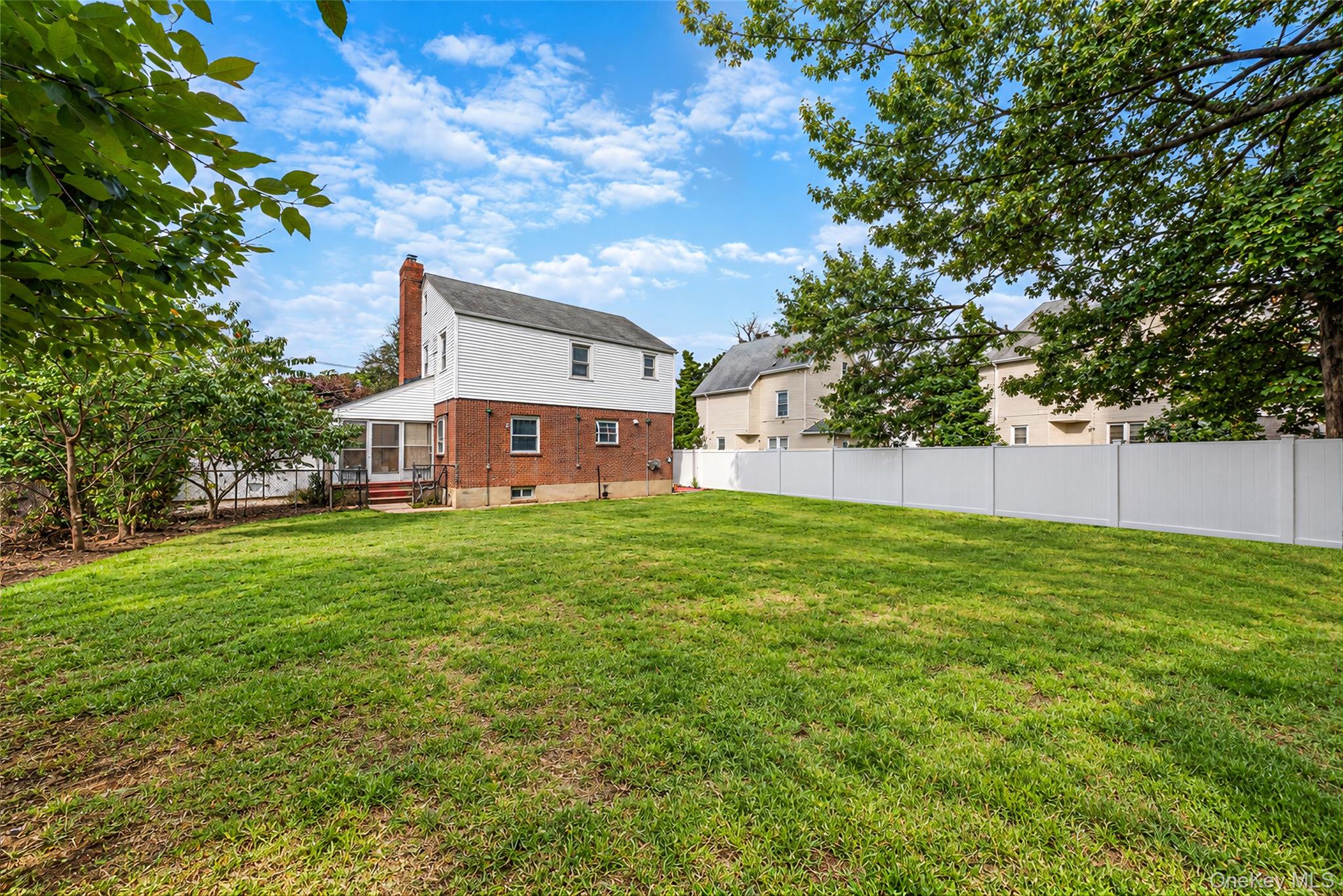 30 Fairview Boulevard Property Photo 9