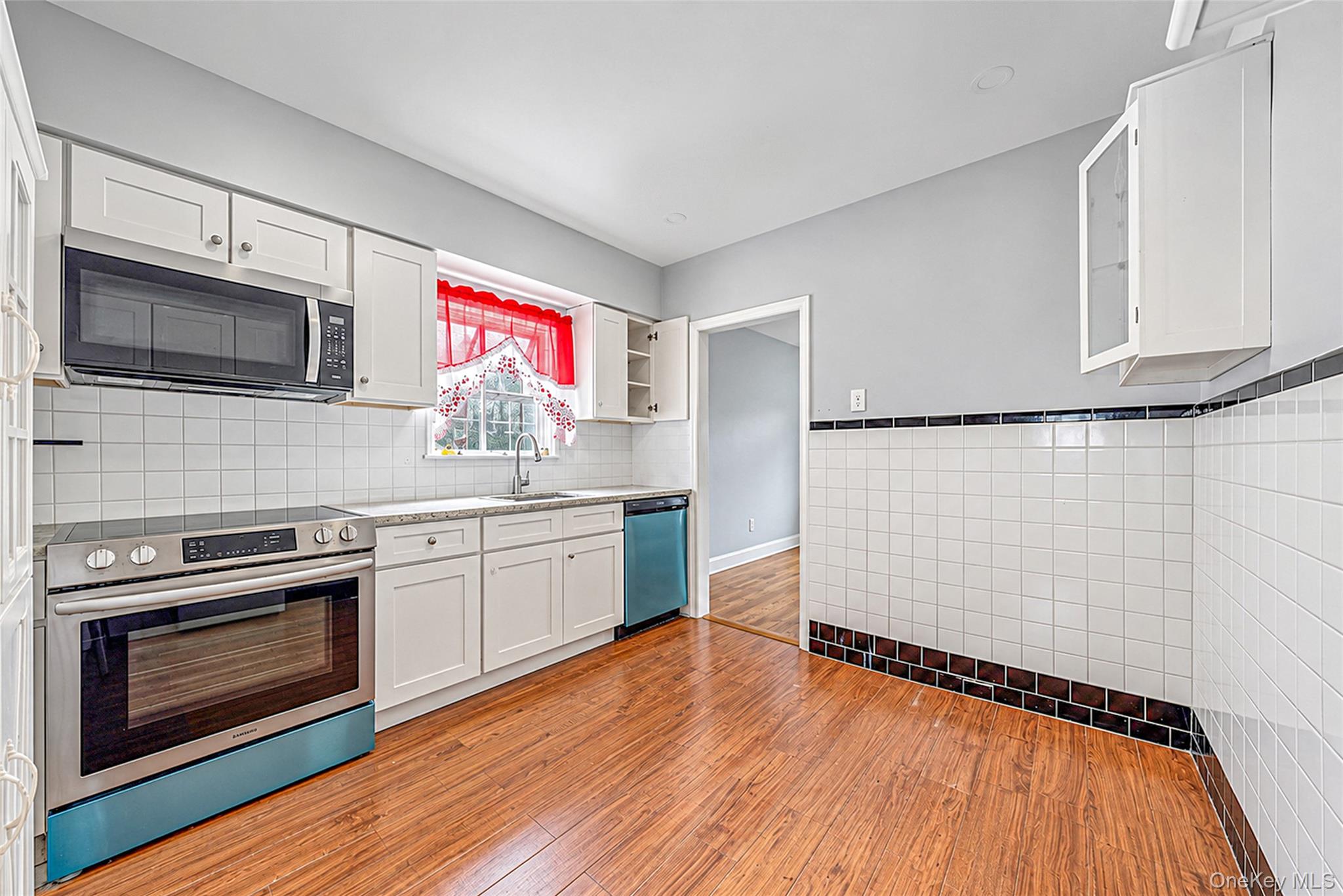30 Fairview Boulevard Property Photo 26