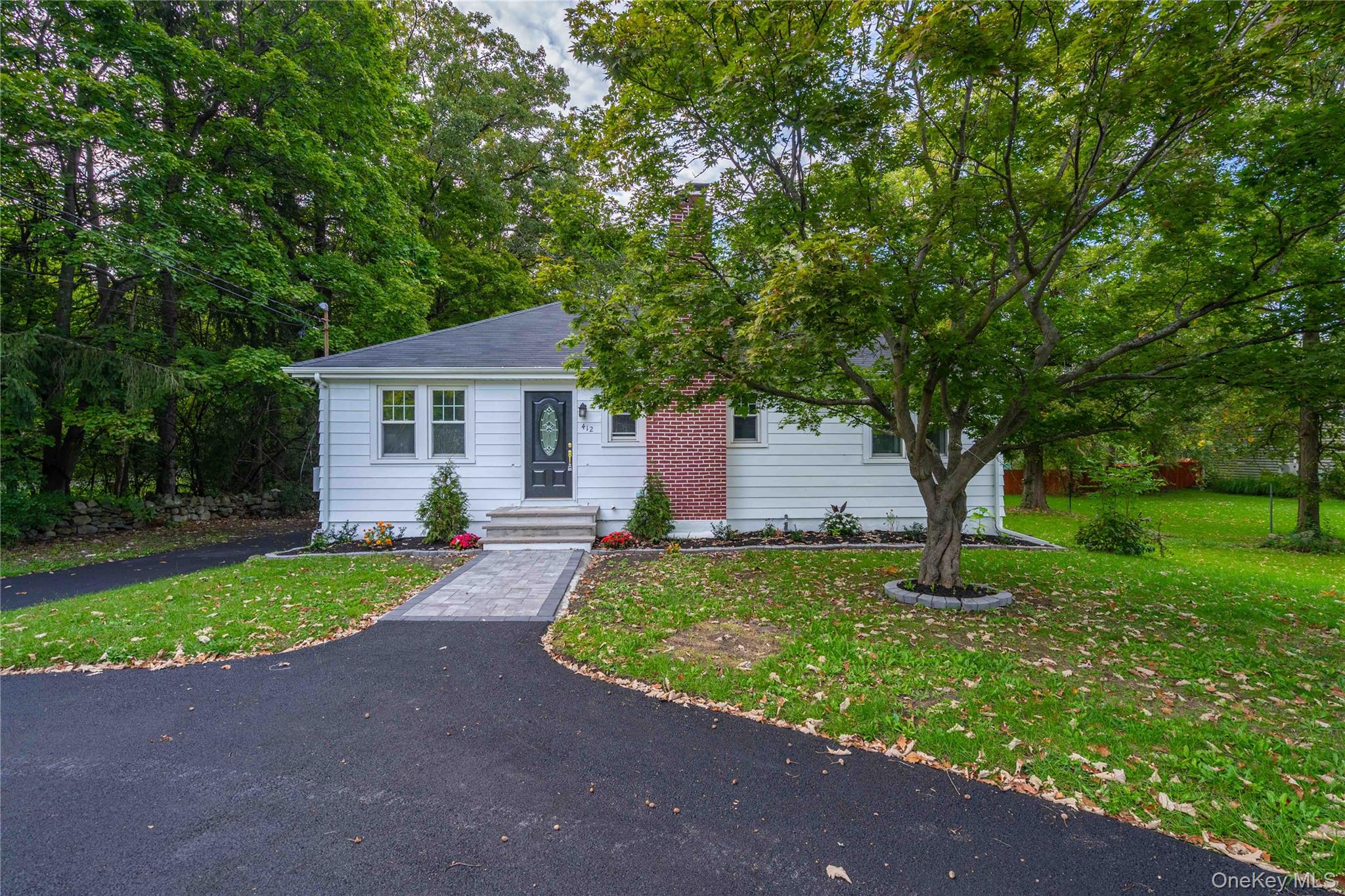 412 Angola Road Property Photo 1