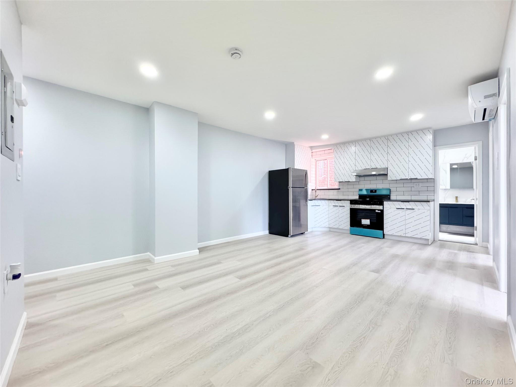 83-15 Grand Avenue 2r Property Photo 1