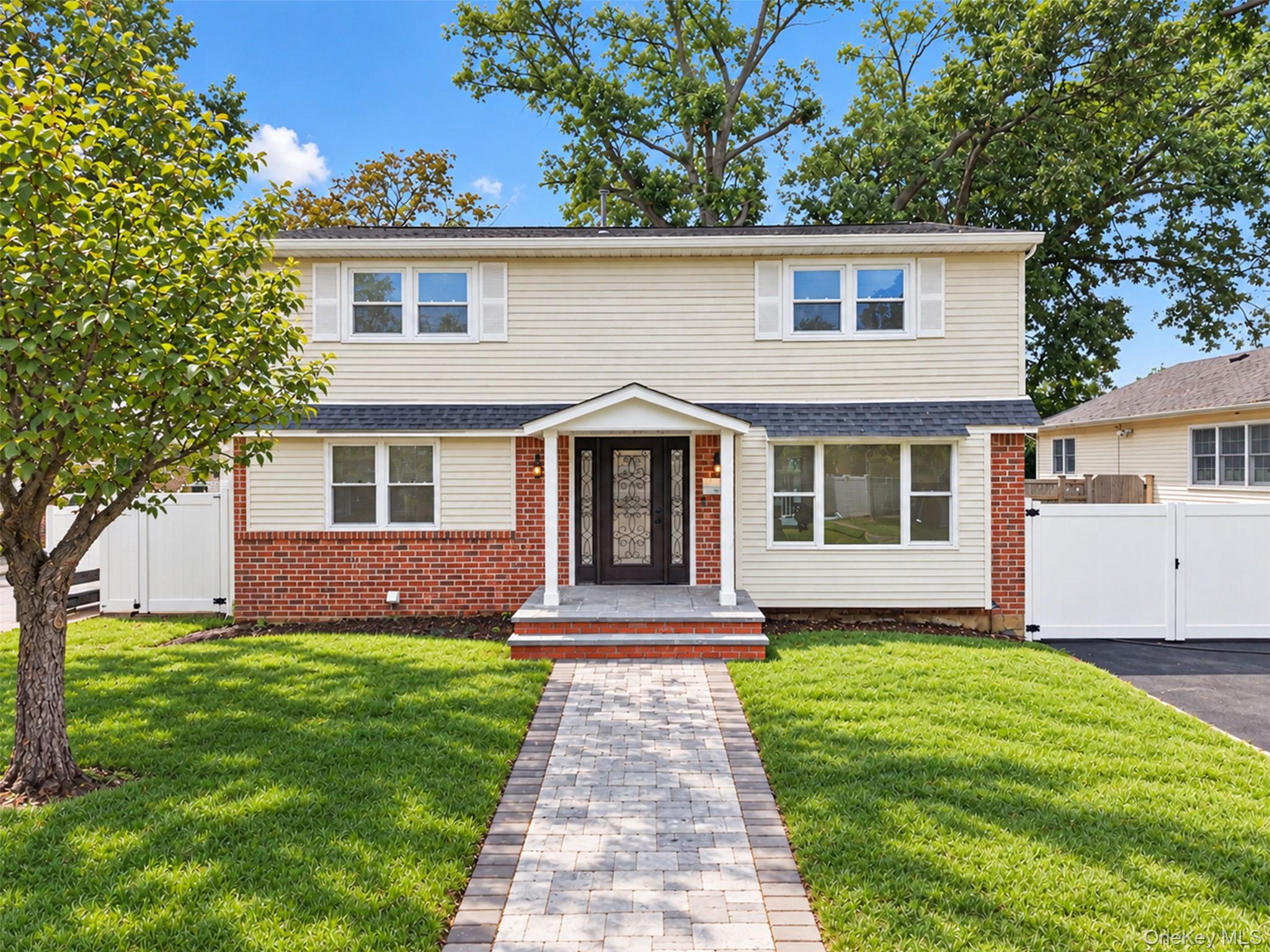 58 Willets Drive Property Photo 1