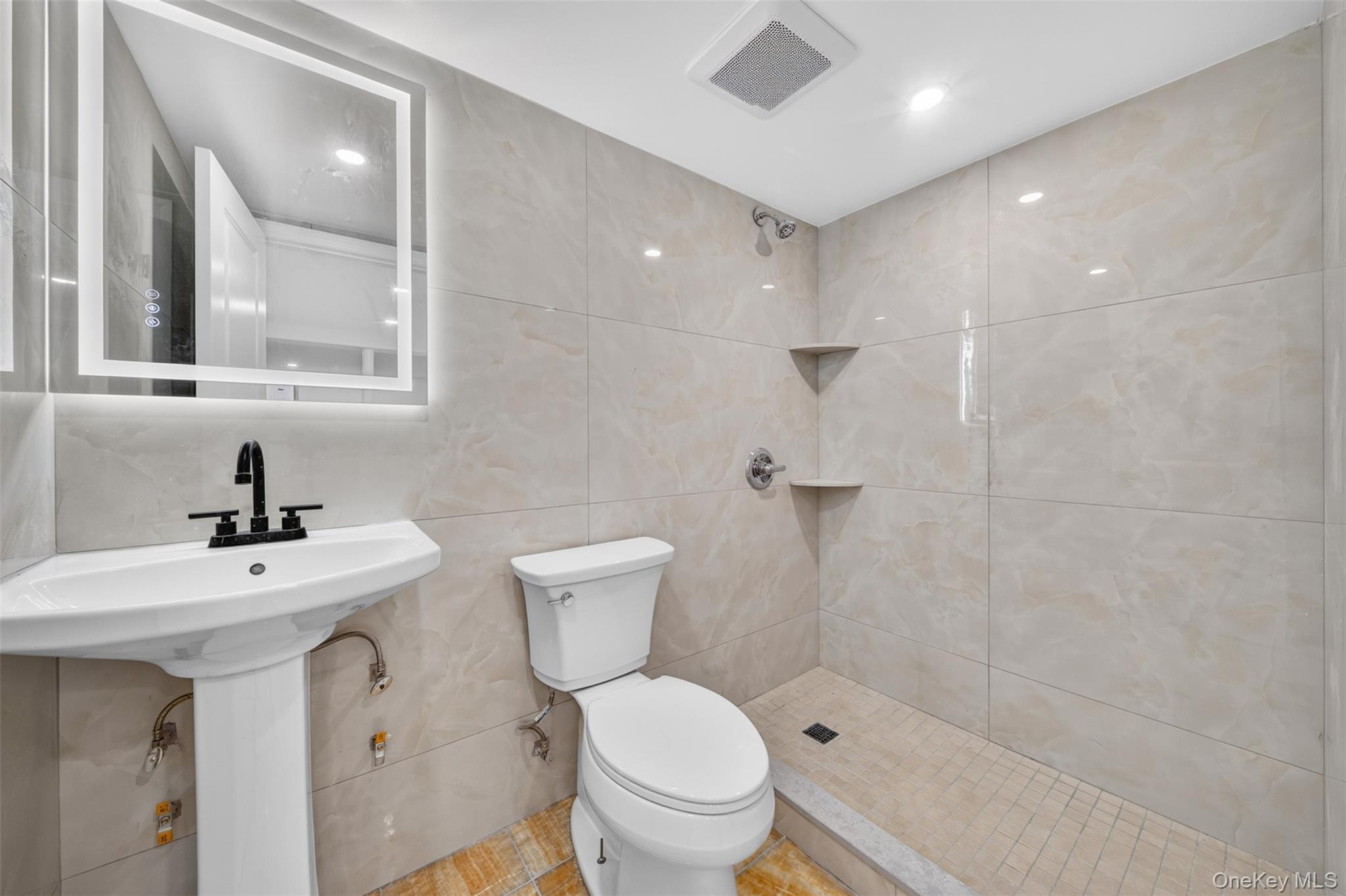 58 Willets Drive Property Photo 15