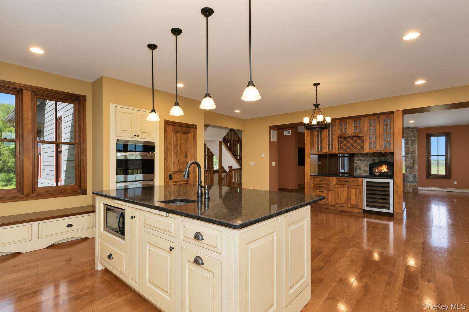 231 Celery Avenue Property Photo 6