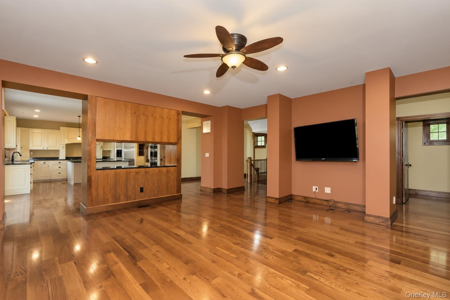 231 Celery Avenue Property Photo 10