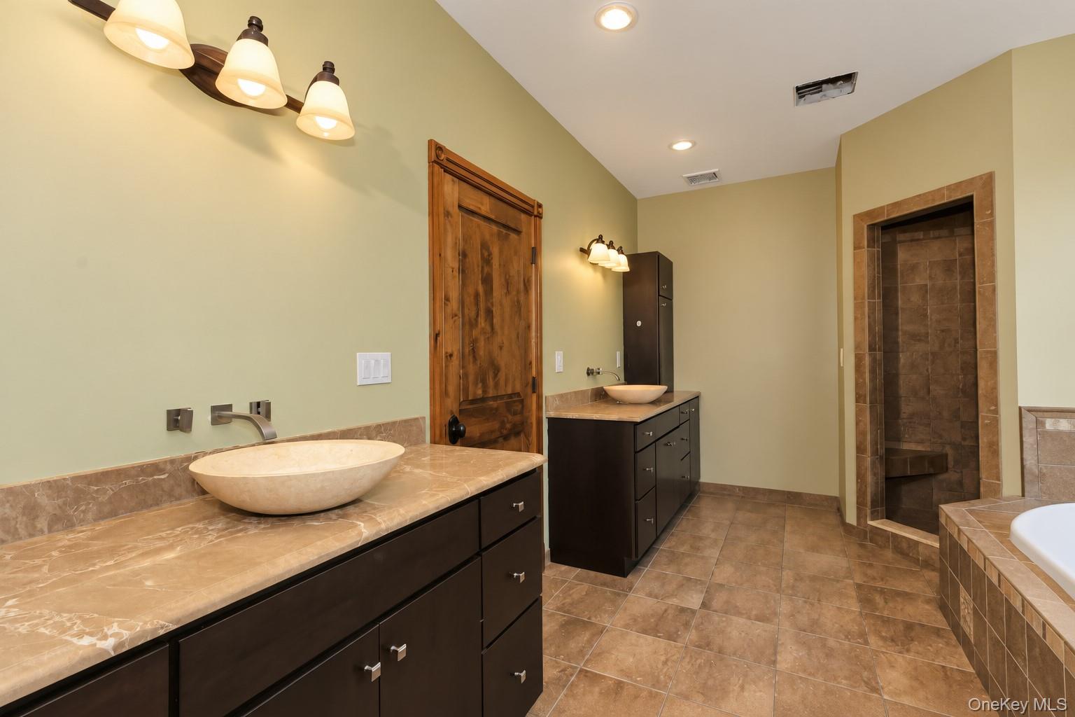 231 Celery Avenue Property Photo 19