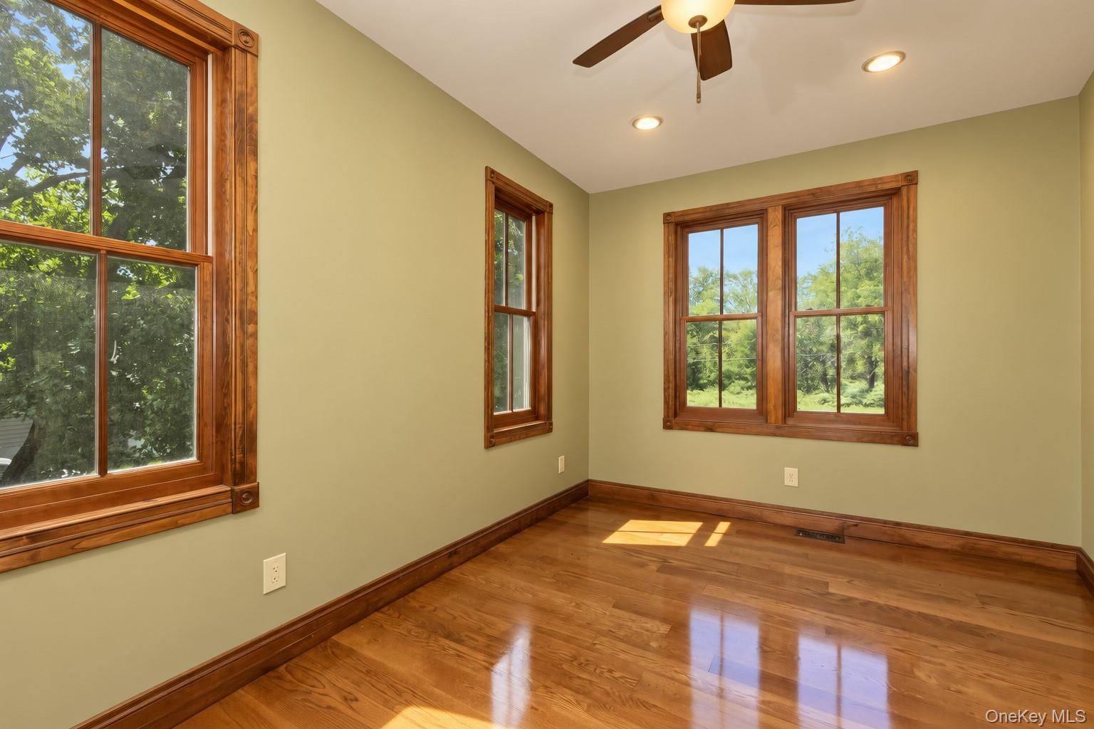 231 Celery Avenue Property Photo 25