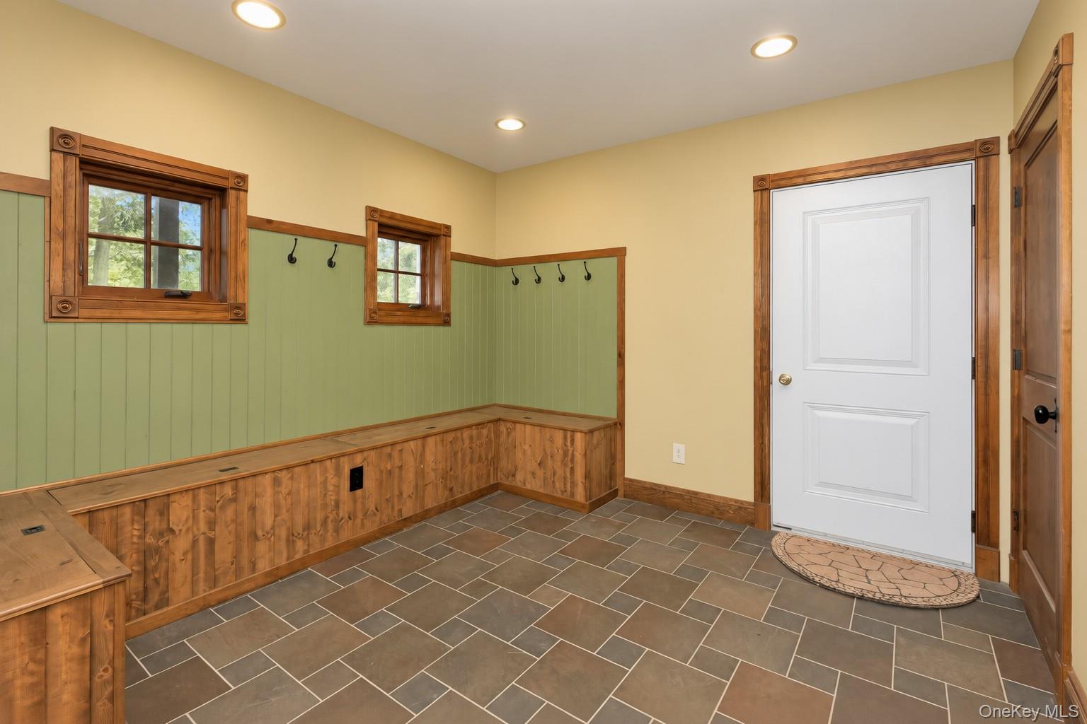 231 Celery Avenue Property Photo 35
