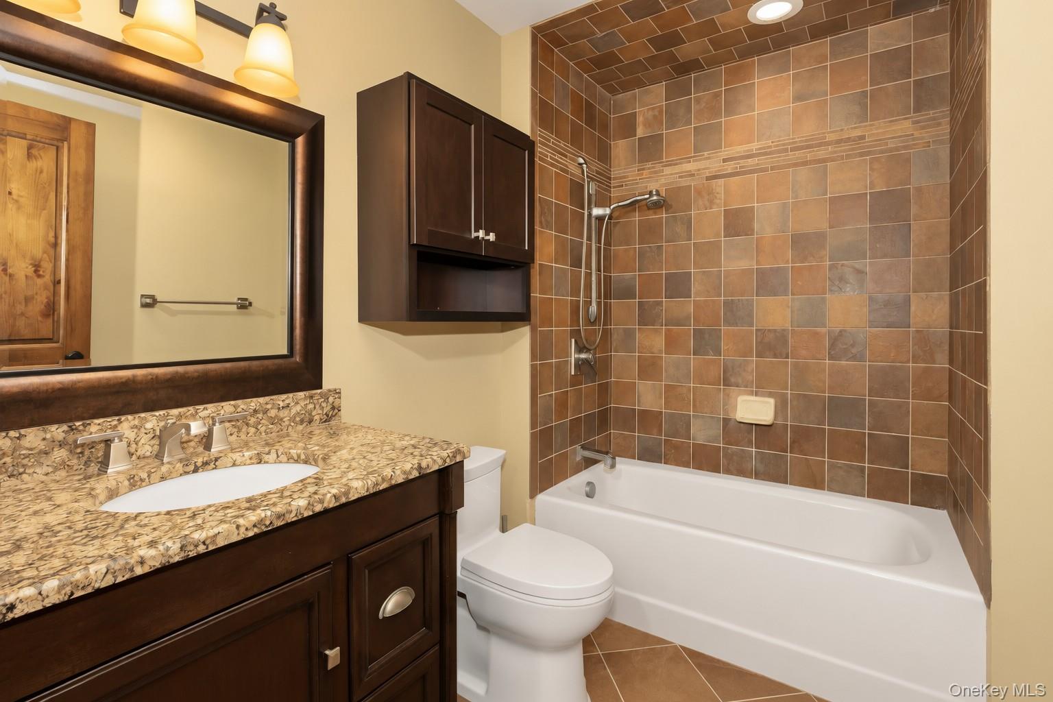 231 Celery Avenue Property Photo 36
