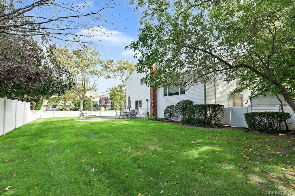 2039 Blanche Lane Property Photo 4