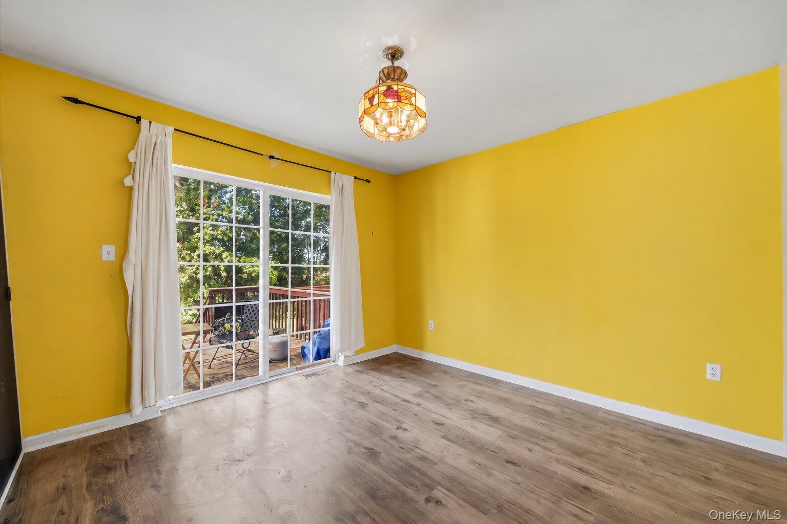 4 Lindsey Road Property Photo 4