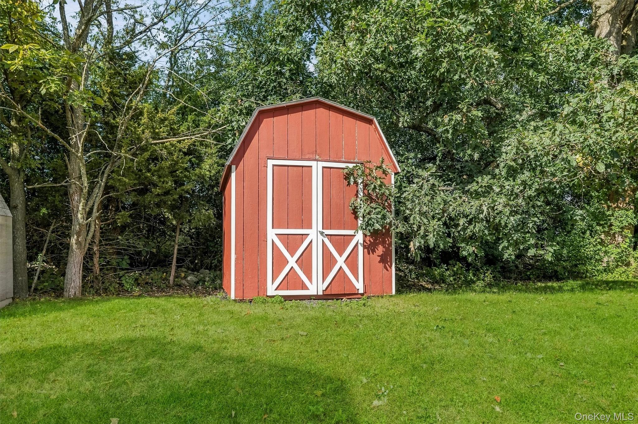 4 Lindsey Road Property Photo 21