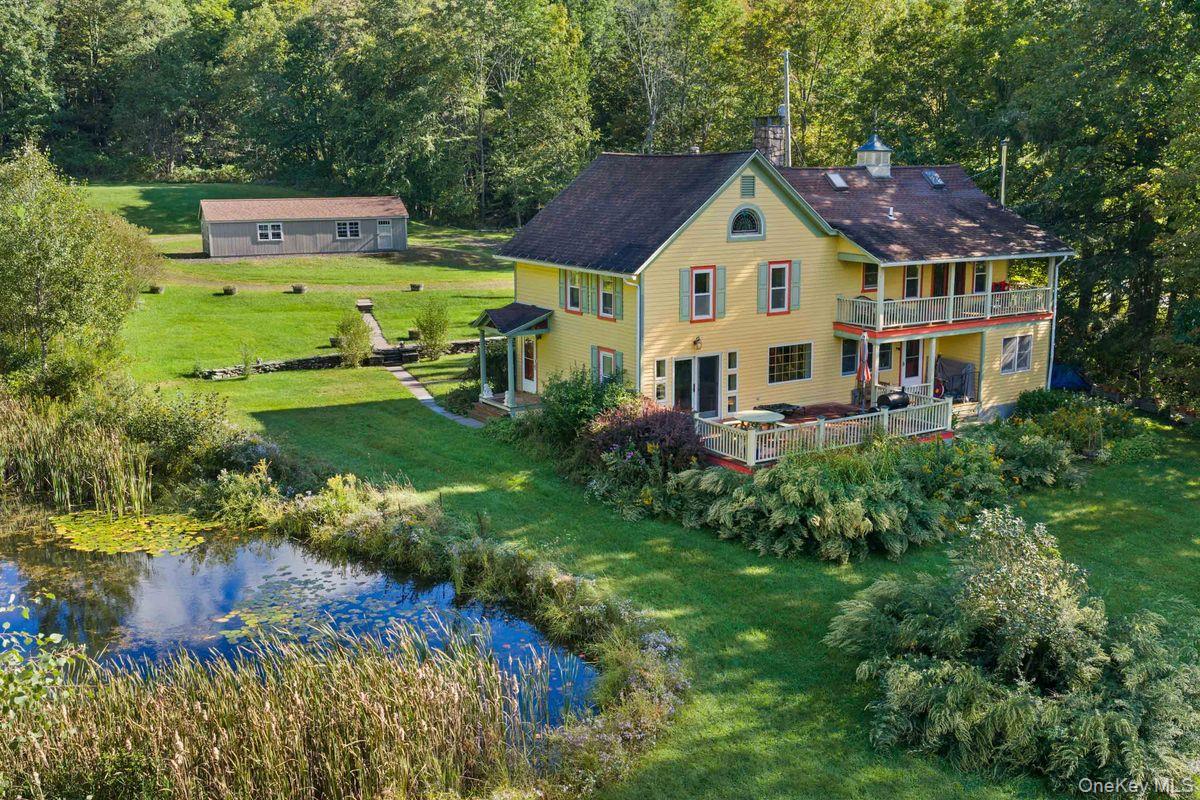 495 William Beers Road Property Photo 2