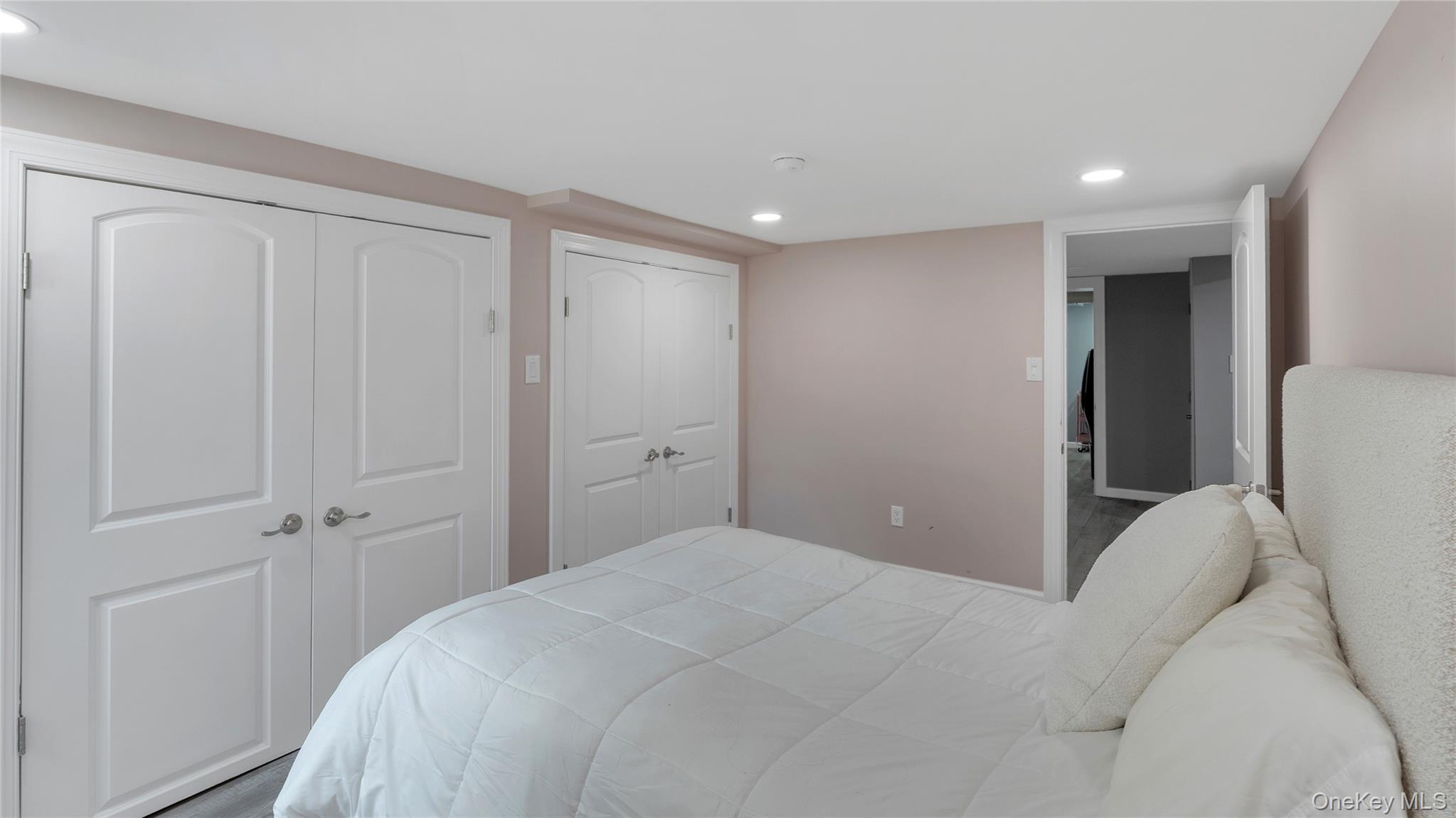 148 Wyandanch Avenue Property Photo 27