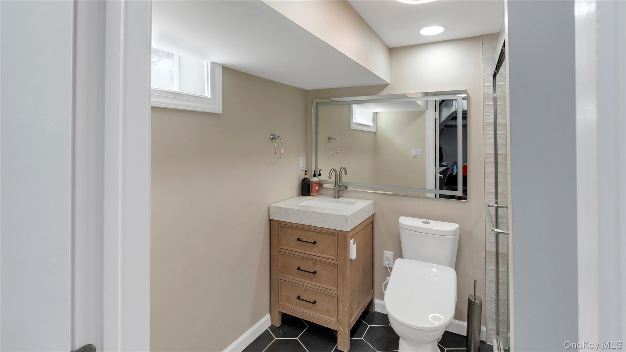 148 Wyandanch Avenue Property Photo 30