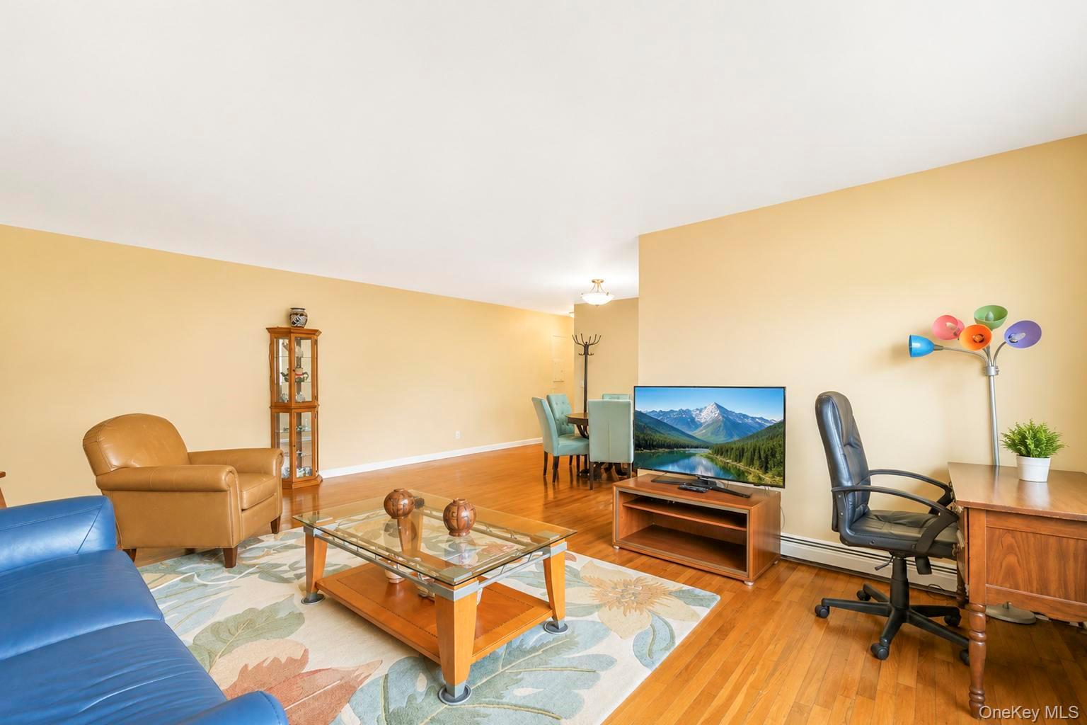 2439 Union Boulevard 3a Property Photo 6