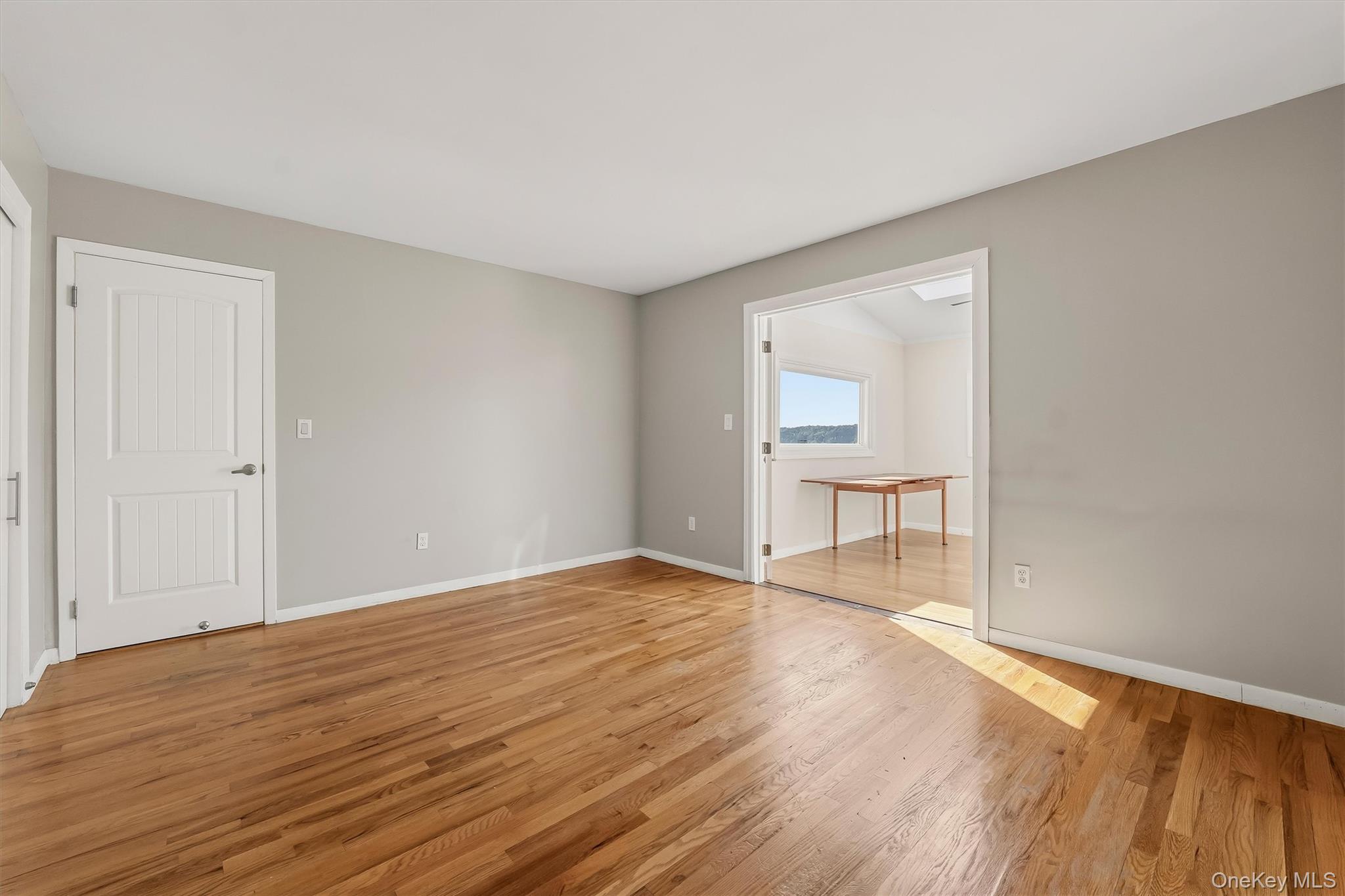 339 N Broadway Property Photo 28