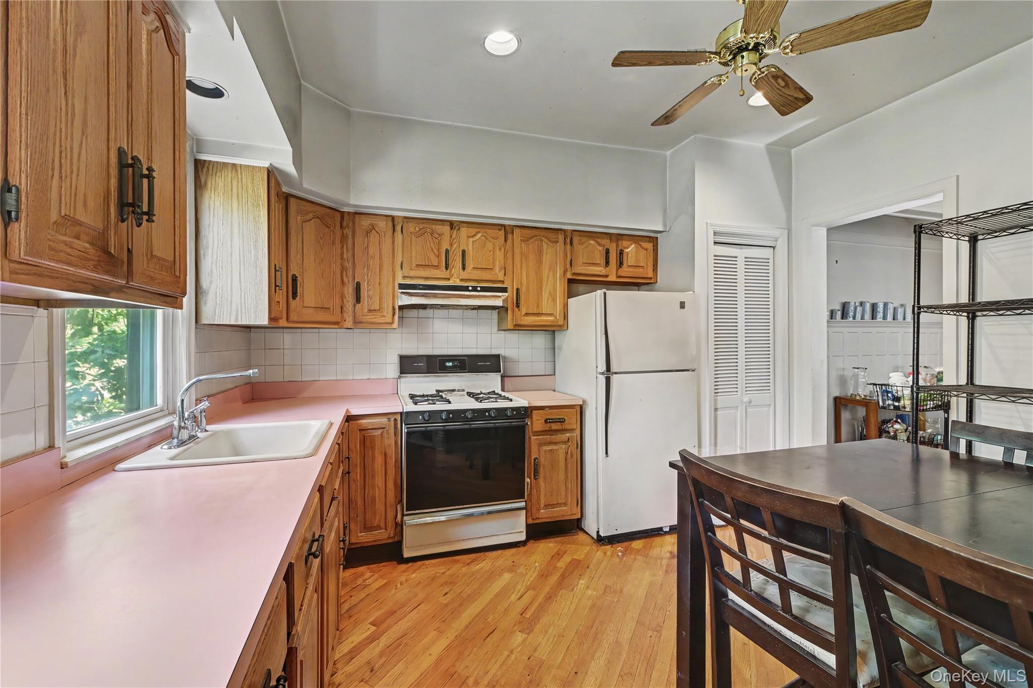 176 Archer Avenue Property Photo 6