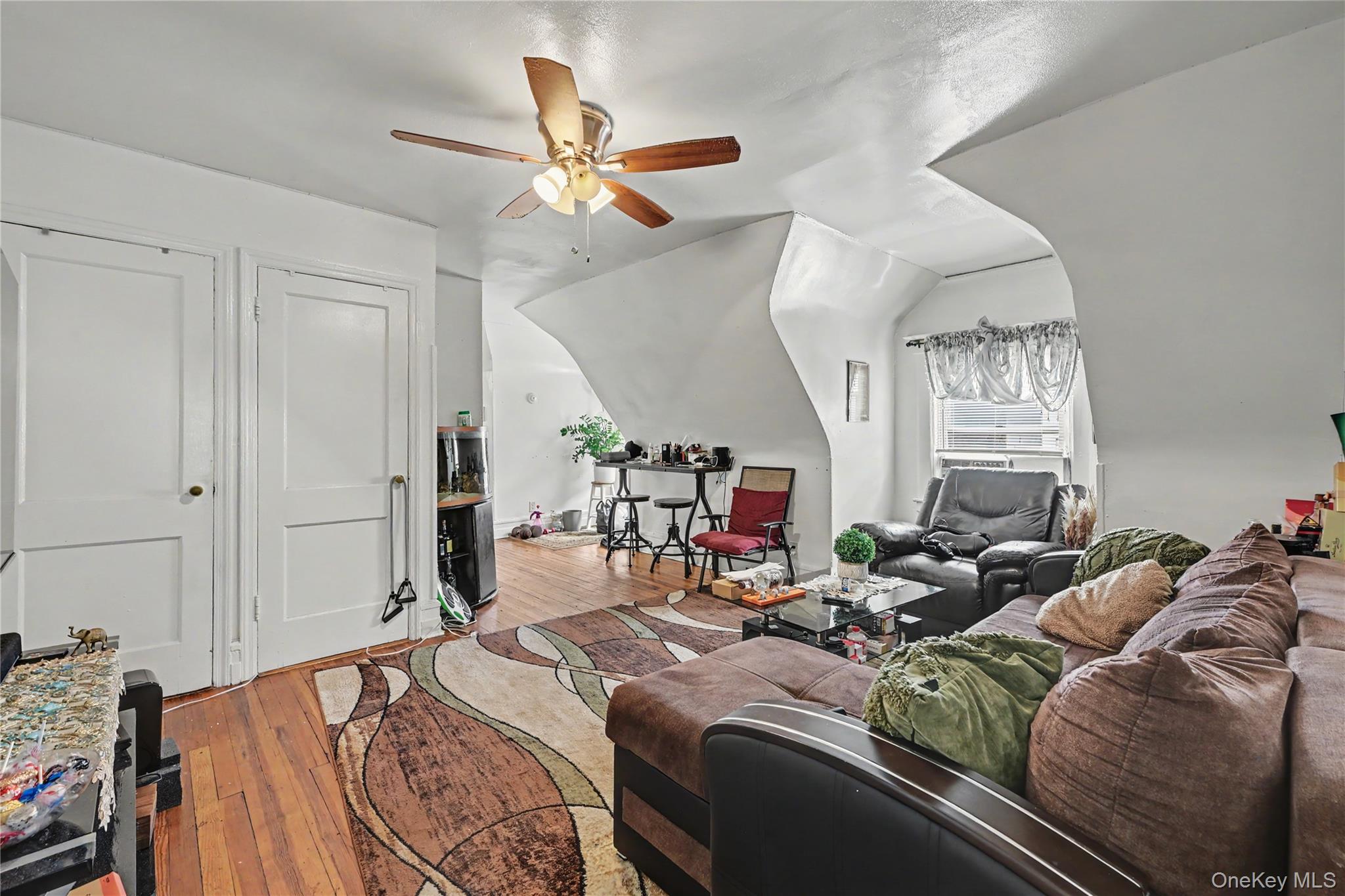 176 Archer Avenue Property Photo 27