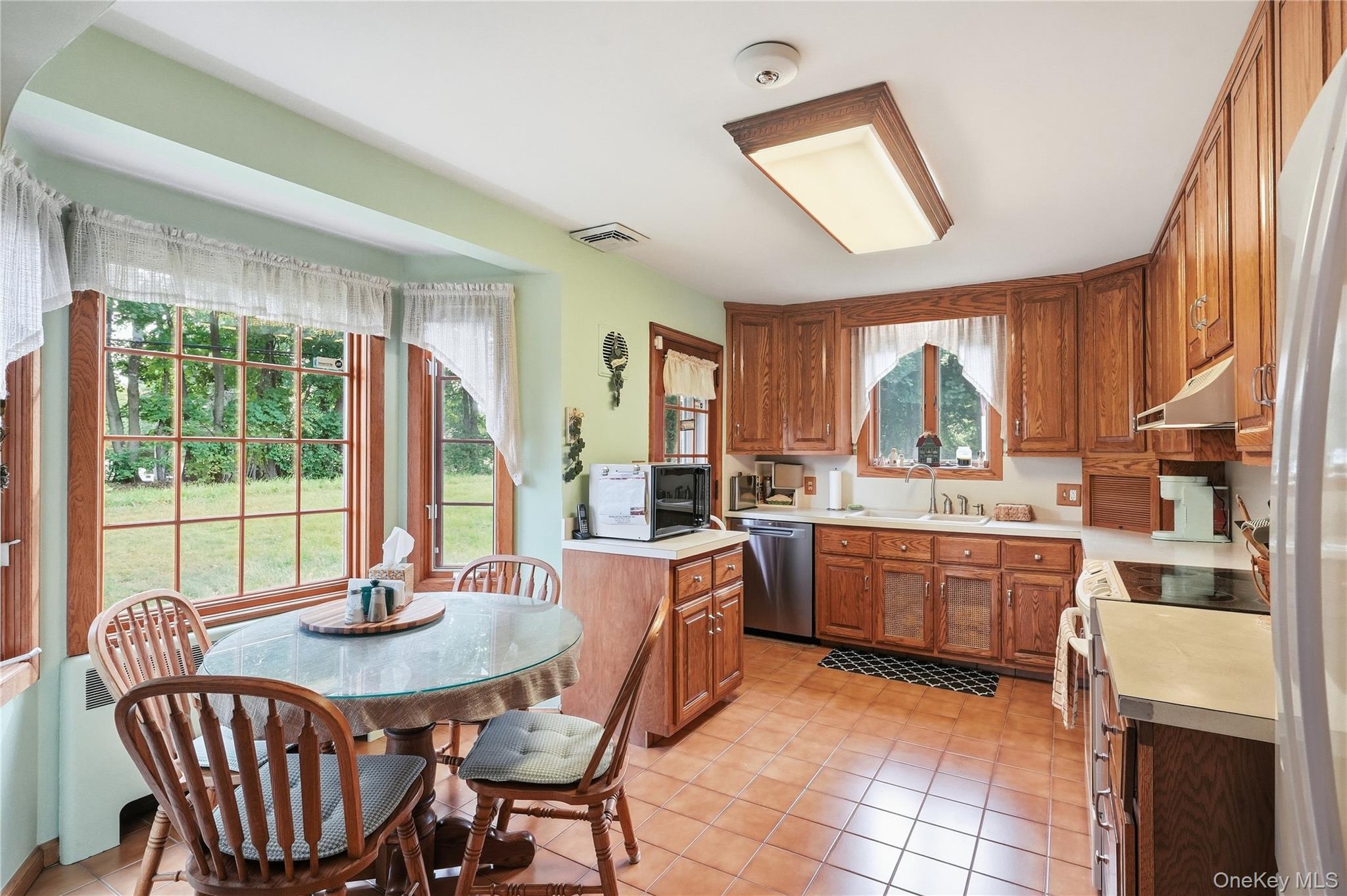 25 E Willow Street Property Photo 12