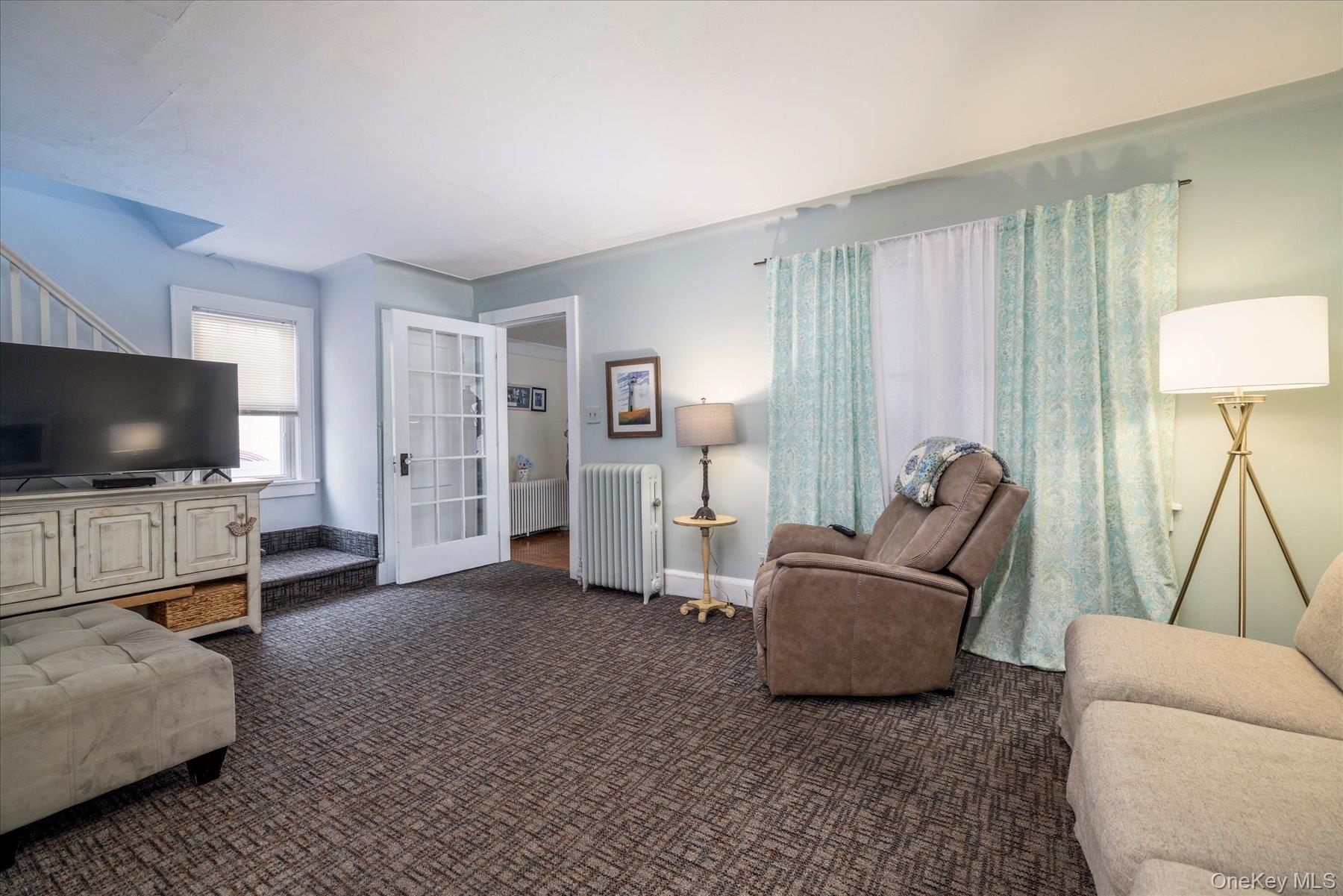 9024 218th Street Property Photo 3