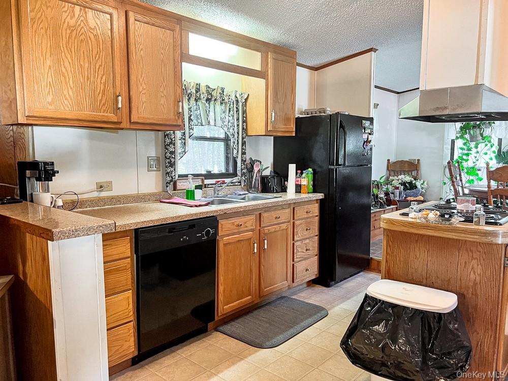 166 Seeman Road Property Photo 6