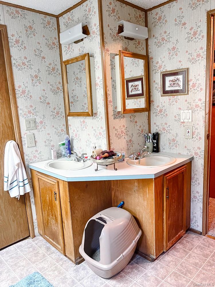 166 Seeman Road Property Photo 19