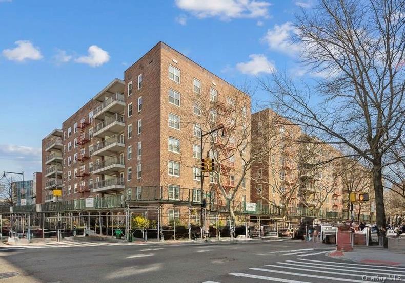 142-05 Roosevelt Avenue 517 Property Photo 1