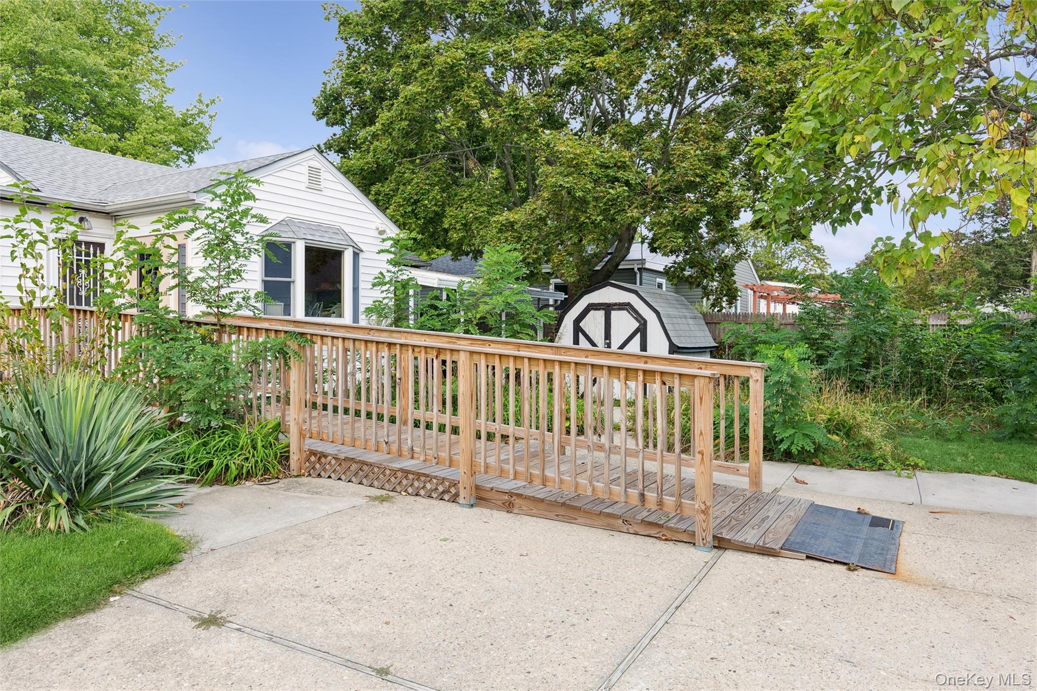 86 Log Road Property Photo 12