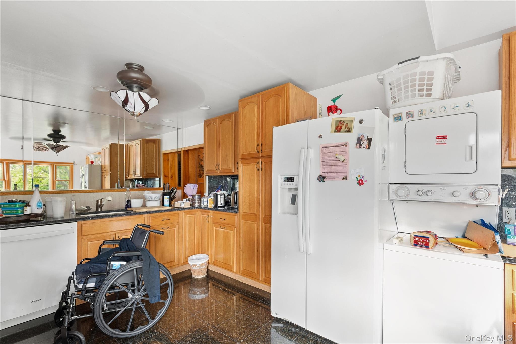 86 Log Road Property Photo 16
