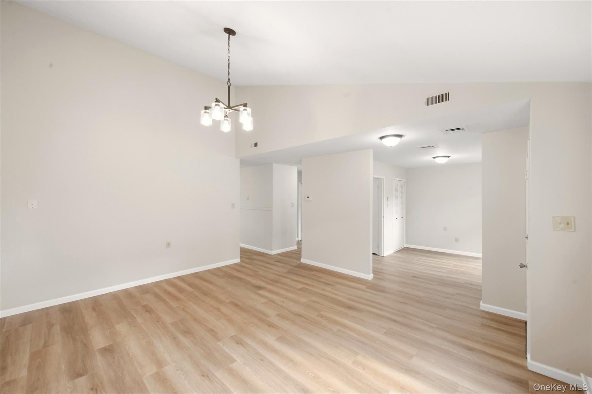 209 Strathmore Gate Drive Property Photo 8