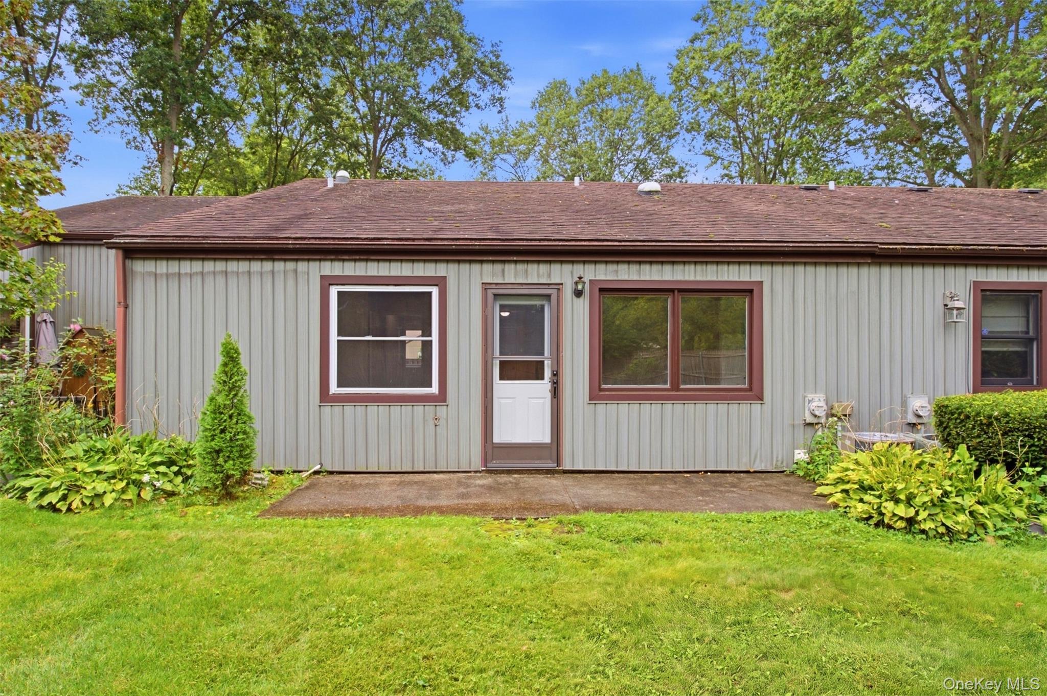 209 Strathmore Gate Drive Property Photo 24