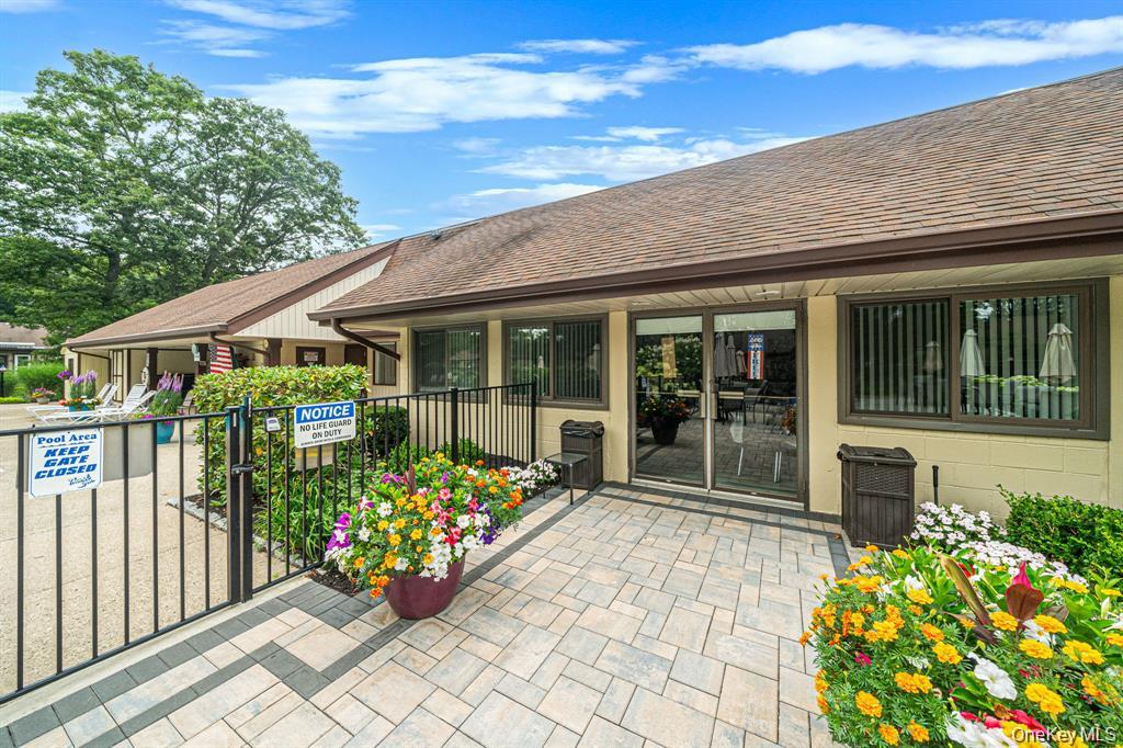209 Strathmore Gate Drive Property Photo 30
